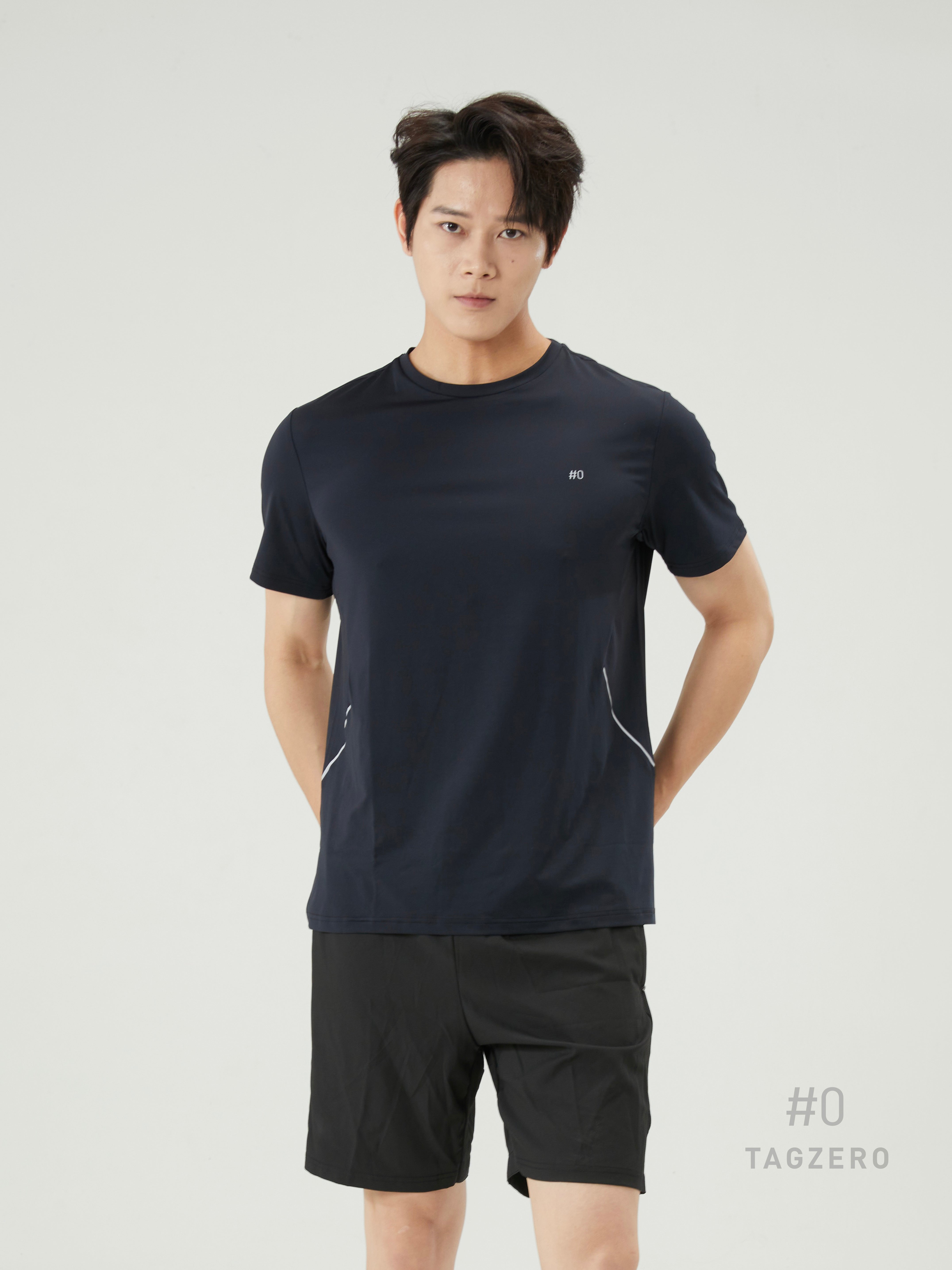 Essential Sweat-Free T-shirt A095