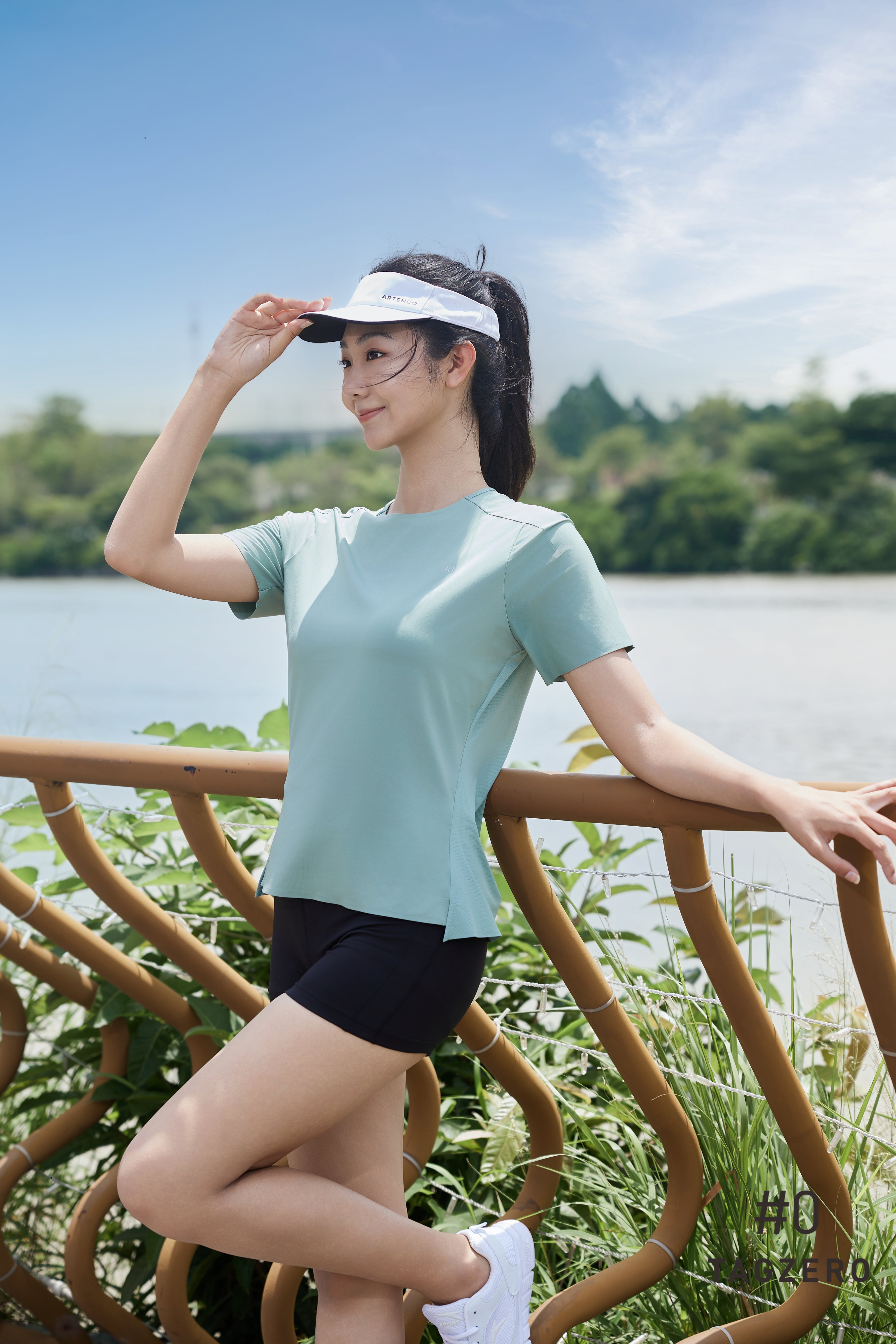 Essential短袖速乾防汗T恤